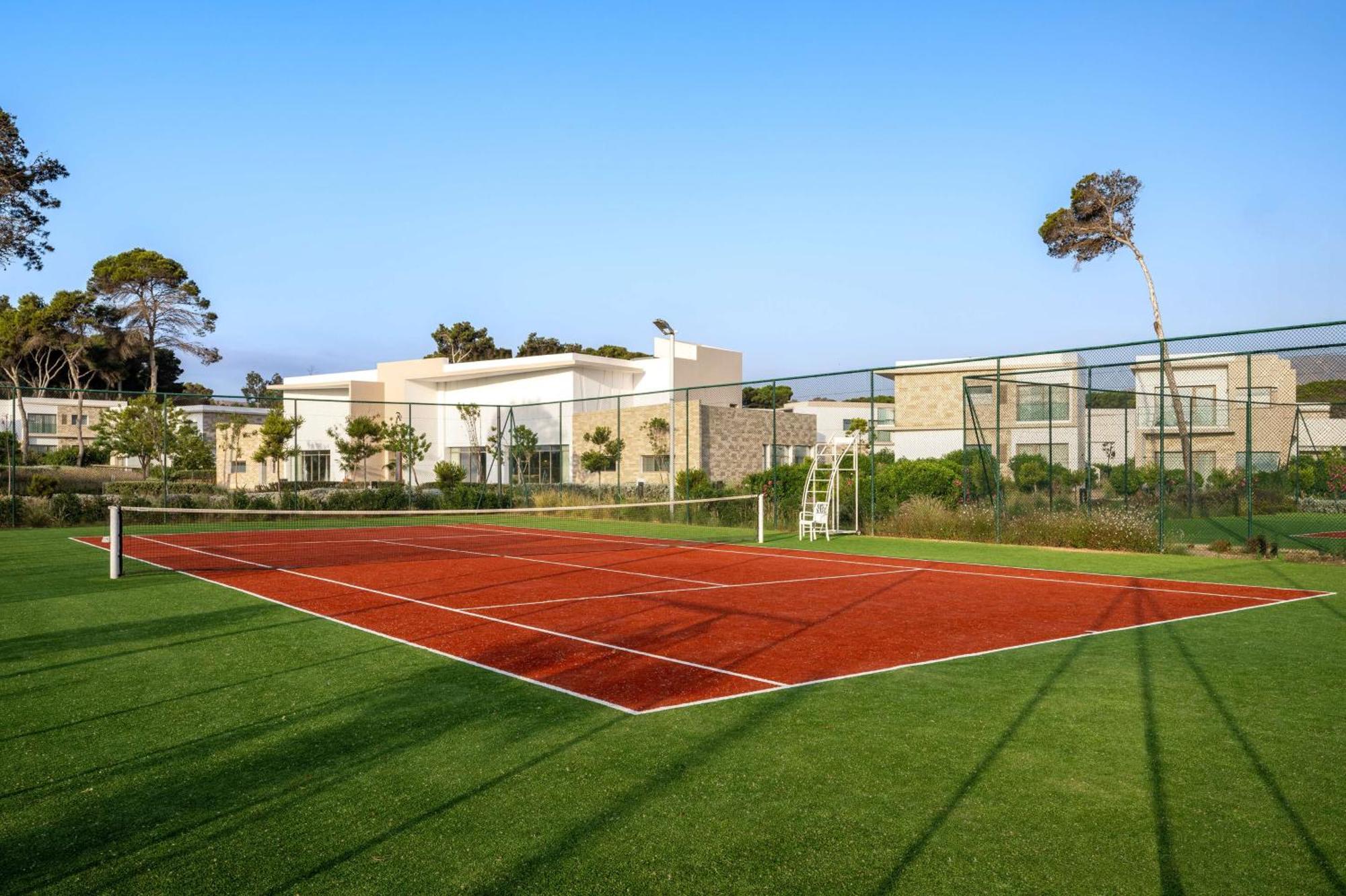 Radisson Blu Resort Al Hoceïma Kültér fotó Tennis court