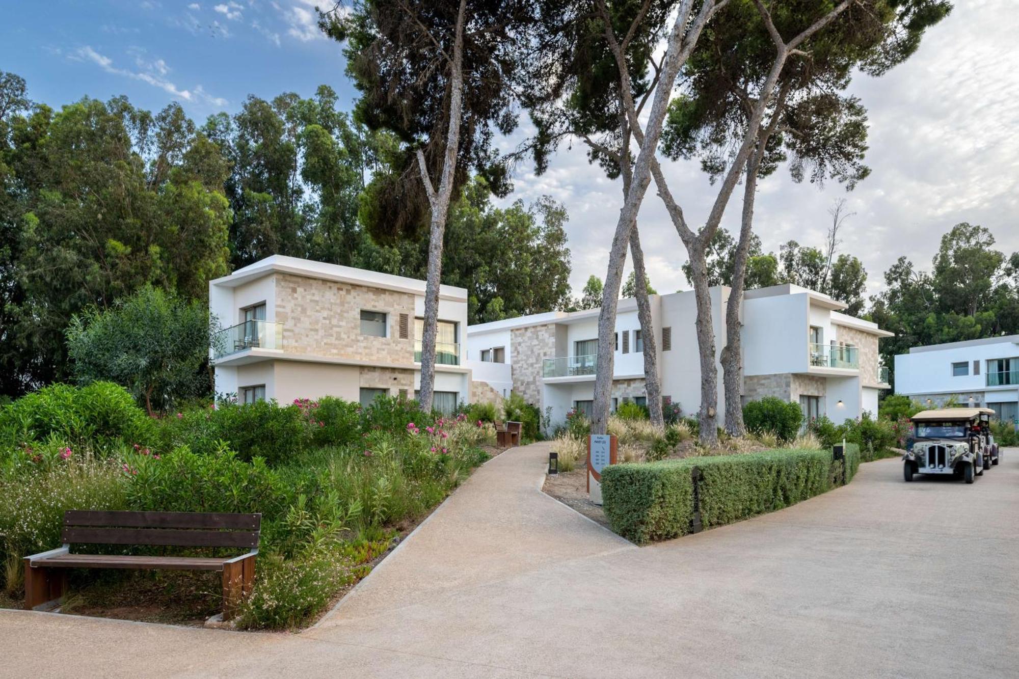 Radisson Blu Resort Al Hoceïma Kültér fotó The hotel in 2016